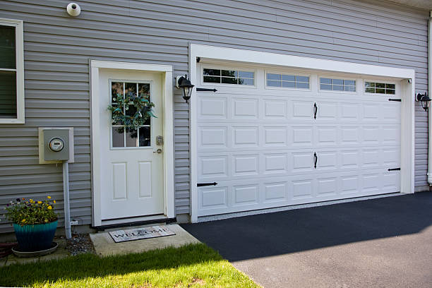 24/7 Emergency Garage Door Roller Replacement experts in Spencer, WV
